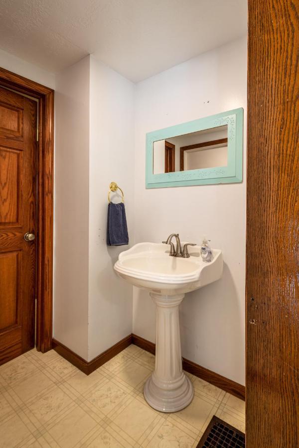 Weaver Ridge Manor Villa Millersburg Bagian luar foto