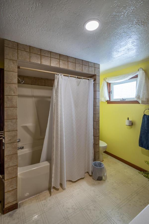 Weaver Ridge Manor Villa Millersburg Bagian luar foto