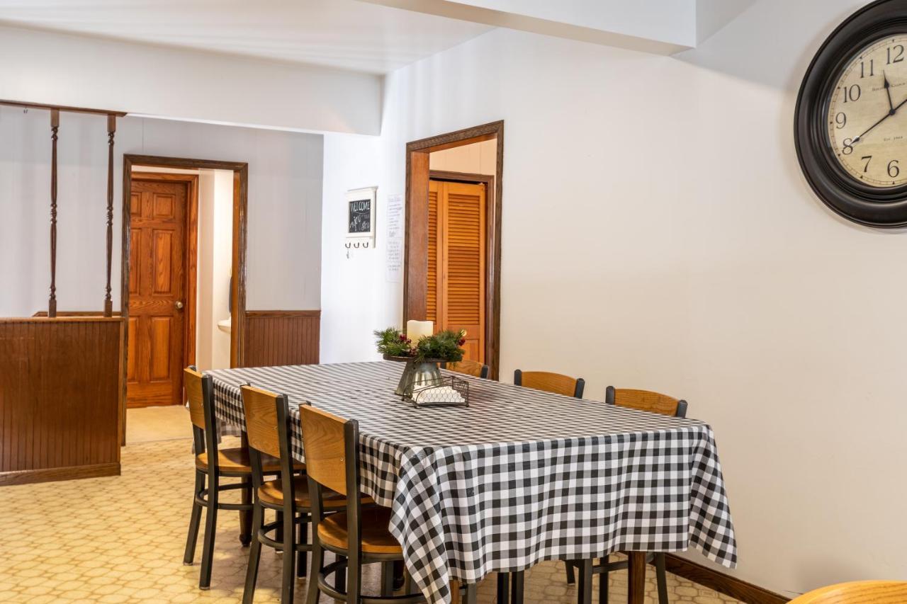 Weaver Ridge Manor Villa Millersburg Bagian luar foto